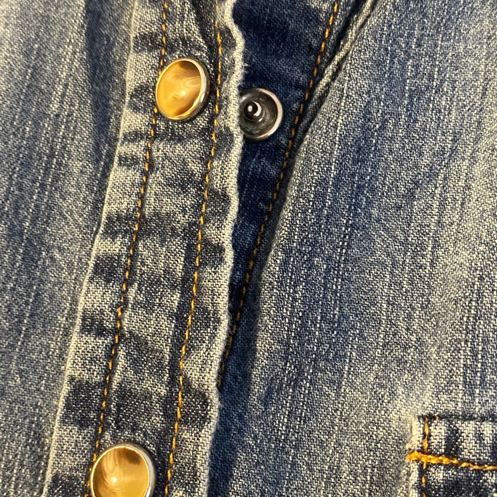 Old Navy Classic Blue Denim Shirt - Picture 4 of 6